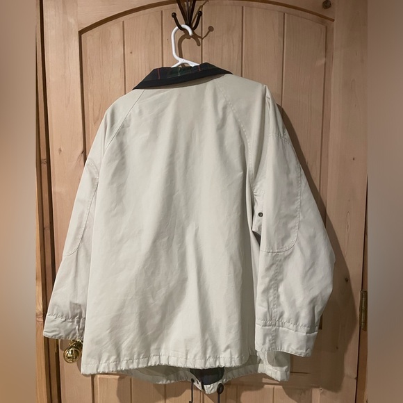 Mulberry Street 2X lined water resistant jacket. EUC. Big side pockets. - Picture 2 of 3